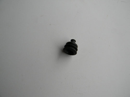 TFPJ36573 GROMMET, CRANKCASE SHELF : Jonsered 2163, 2165, 2166, 2171, 2172, 2186, 2188 Husqvarna 362, 365, 371, 372, 385, 390 OEM = 537-095401, 537-791401