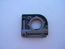 TLB20401 OIL PUMP : JONSERED 2095 : HUSQVARNA 394, 394 EPA, 394 XP, 395, 395 EPA  OEM = 503-463702