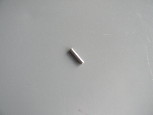 TLHU0272 PIN, T - HANDLE : Jonsered 2063, 2065, 2071, 2094, 2163, 2165, 2166, 2171, 2172, 2186, 2188 : Husqvarna 362, 365, 371, 372 OEM = 720-127220, 720-127200, 504-058400